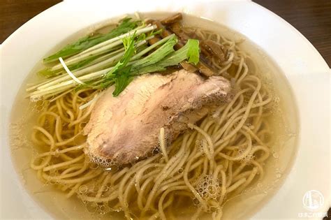 らーめん夢中・藤沢の“白醤油ラーメン”は自分史上no 1！塩とも違う甲殻感じる淡麗スープ はまこれ横浜