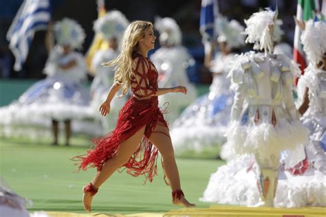 SHAKIRA Pergorms at 2014 Fifa World Cup Closing Ceremony – HawtCelebs