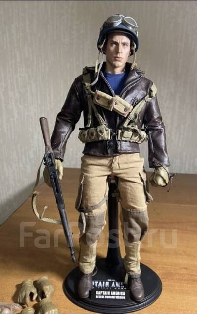 Продам оригинальную фигурку Hot Toys Игрушки во Владивостоке