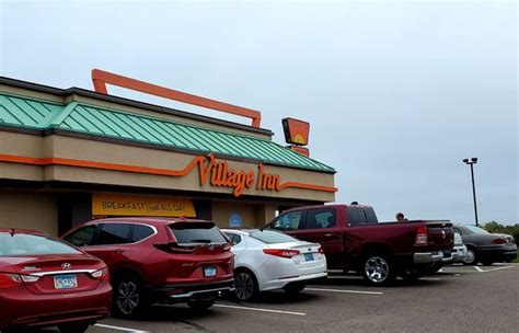 Village Inn 28 Photos And 36 Reviews 4848 E Viking Blvd Wyoming Mn