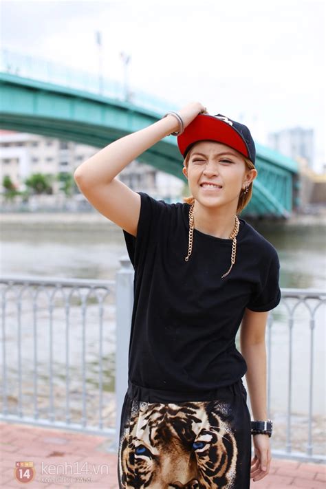 Tomboy Gil Lê phản pháo tin đồn cặp kè với hot girl