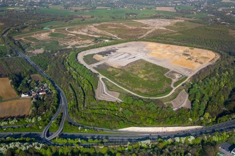 Dinslaken von oben Gelände der ehemaligen Bergbau Halde in Dinslaken