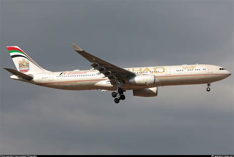 A Aff Etihad Airways Airbus A Photo By Sierra Aviation