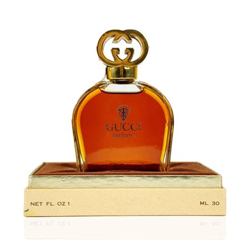 Gucci Parfum 1 Vintage 30 Ml Perfume Bottle With Box Home Decor At 1stdibs Gucci Vintage Perfume