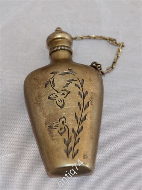 Флакончик для духов | Изделия из серебра — Антикварный салон «Арбатъ»