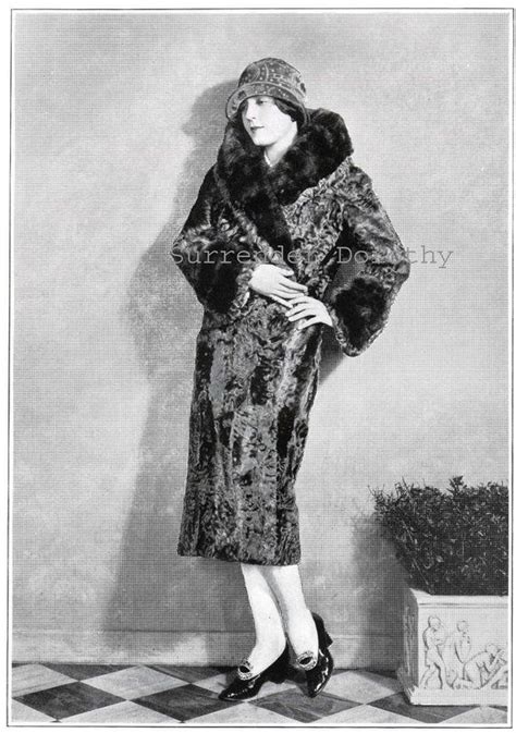 Fur Coat Vintage Flapper Girl Roaring Twenties Fashion