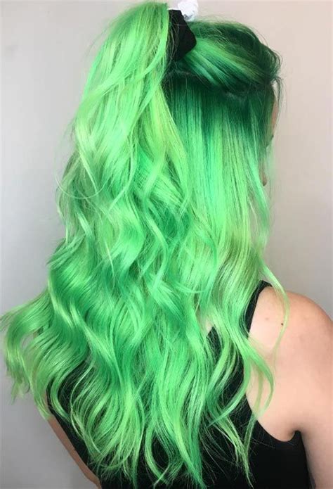 15 Estilos De Cabello Verde Para Combinar Con La Primavera