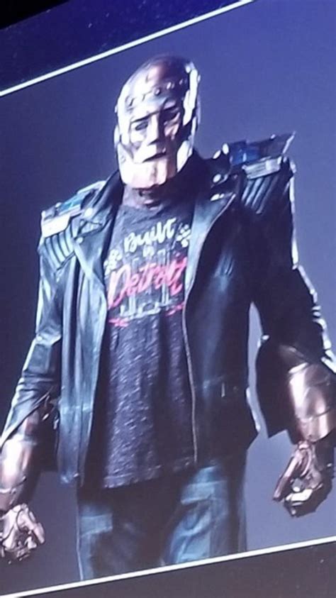 First look at Robotman in ‘Titans’ : r/DCcomics