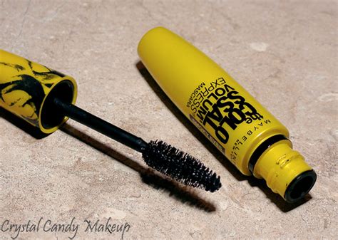 Mascara The Colossal Smoky Eyes Volum' Express de Maybelline ...