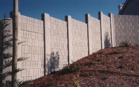 Precast-Concrete-Fences 