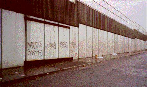 CAIN Photograph Peace Line By Lanark Way 1 Belfast