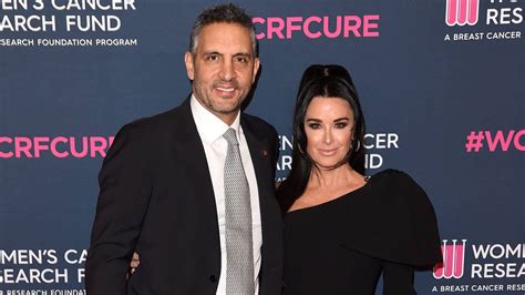 Kyle Richards And Mauricio Umansky Officially ‘separated After 27