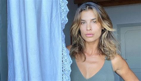 Elisabetta Canalis Instagram Irresistibile In Costume A 42 Anni Sangue Sardo Non Mente