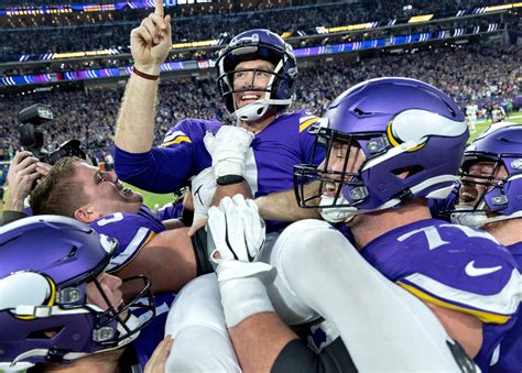 Vikings Beat Colts for Biggest Comeback in NFL History - The New York Times