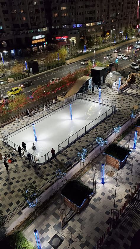 Patinoar Cu Stalpi In Mijloc Marca Betonita R Romania