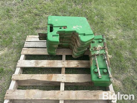 John Deere Suitcase Weights Bracket Bigiron Auctions