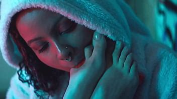 Lesbian Babe Worshiping Her Girlfriend S Feet Xvideos