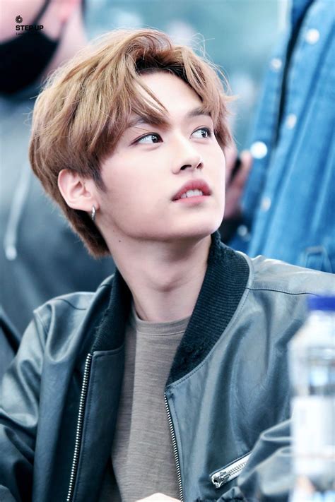 Натальная карта хенджина stray kids