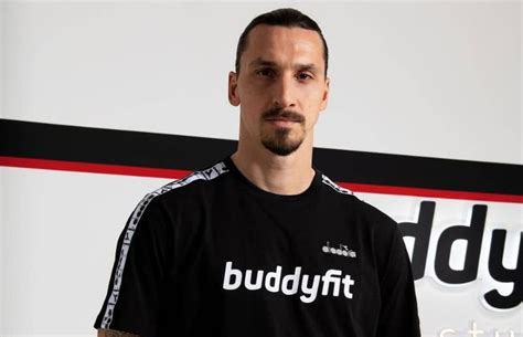 Zlatan Ibrahimović Net Worth Age Religion Wife Height Bio