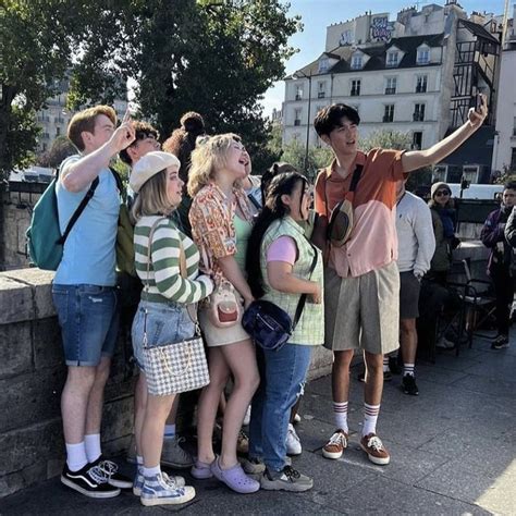 Heartstopper Cast Cute Gay Alice Book It Cast