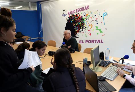 El Delegado De Educaci N Participa En El Programa De Radio De La