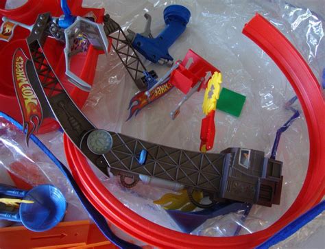 2007 Mattel HOT WHEELS Trick Tracks Triple Stunt Starter Set Power Loop Parts