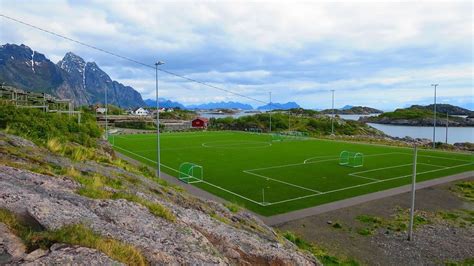 This Football Stadium in Henningsvær | Amusing Planet