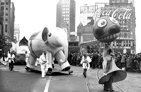 90 Years of the Macy’s Thanksgiving Day Parade in Photographs | Observer