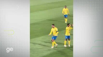 Cristiano Ronaldo Ser Investigado Por Liga Saudita Ap S Gesto Obsceno