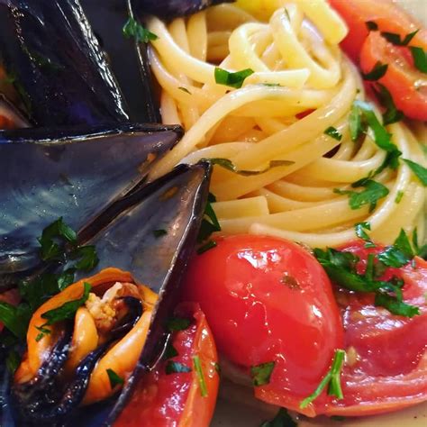 Ricetta Il Mare Nel Piatto Linguine Con Cozze E Pomodorini