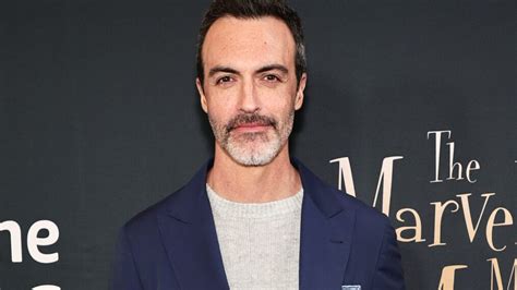 Reid Scott Do Cza Do Obsady Sezonu Prawa I Porz Dku Series Pl