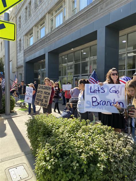 School Walk Out in Protest of Vaccine Mandates and COVID-19 Tyranny ...