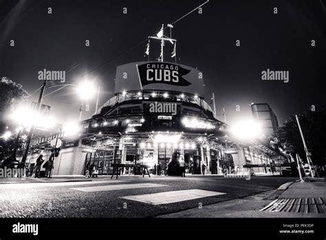 Wrigley Field Chicago Stock Photo - Alamy