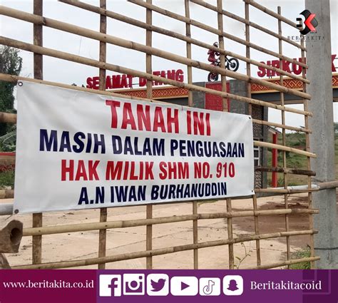 Akses Pintu Masuk Sirkuit Way Ragom Dipasangi Pagar Bambu Begini