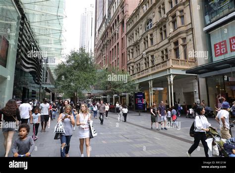 Pitt Street Mall, Sydney Stock Photo - Alamy