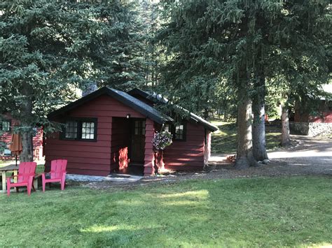 Miette Hot Springs Bungalows