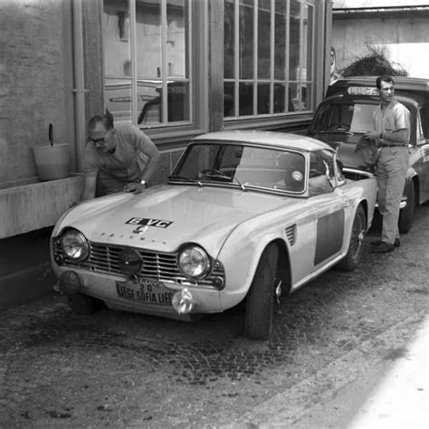 Triumph Tr4 Rally Car 1962 Motor Racing Old Photo 8 1000 Picclick Au