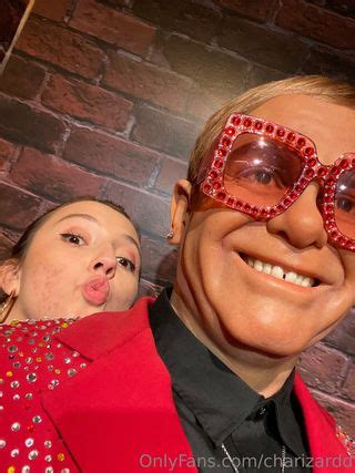 Charizard Charizardd Nude OnlyFans NudoStar TV