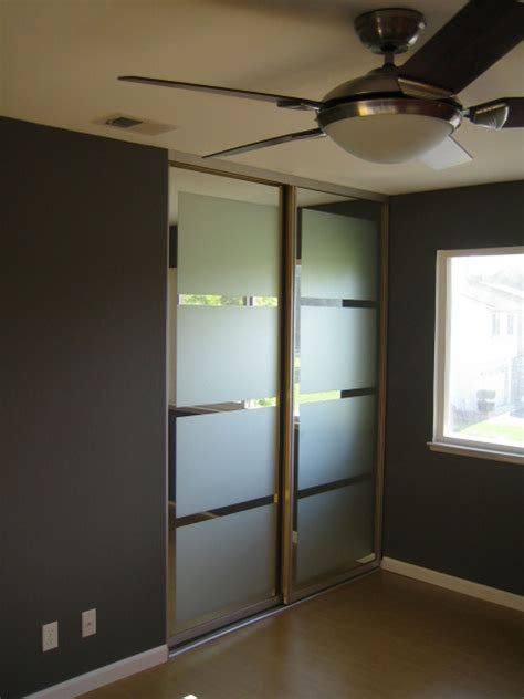 Mirrored Closet Doors The 25 Makeover Mirror Closet Doors Sliding Mirror Closet Doors