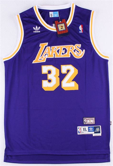 Magic Johnson Signed Lakers Jersey (PSA COA) | Pristine Auction