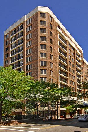 RESIDENCE INN BY MARRIOTT BETHESDA DOWNTOWN - Updated 2019 Prices ...