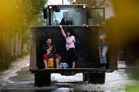 Emilia Romagna La Catastrofe Continua Morti Migliaia Di Sfollati