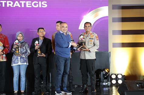 Bapenda Kabupaten Tangerang Beri Pak Jaka Digital Award 2023 Kepada