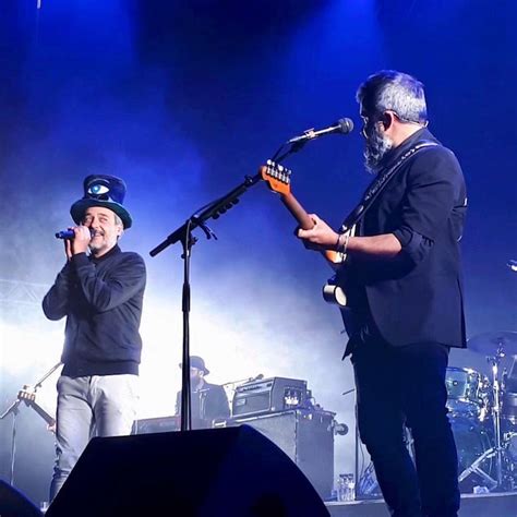 Love of Lesbian da espectáculo para mil personas en Barcelona