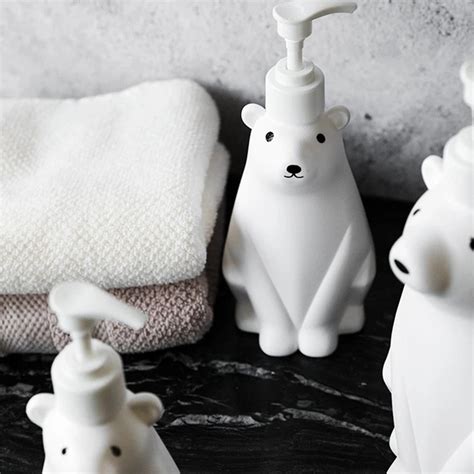 Plastic Polar Bear Soap Dispenser USAMERICA SHOP