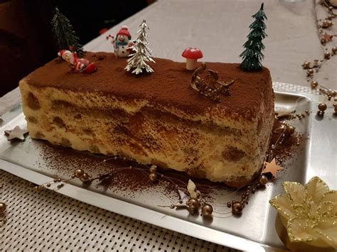 Bûche de Noël tiramisu Les délices de Mimi