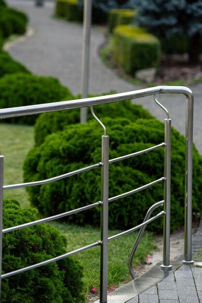 Premium Photo | Modern building industry stainless steel railings outdoor