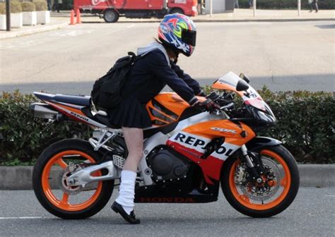 Jkバイク通学・・ みんな夢の中 Womens Motorcycle Helmets Girl Bike Honda