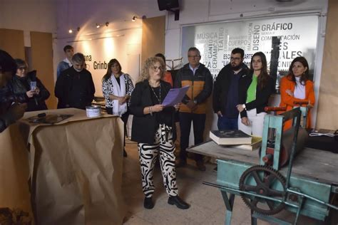 HOMENAJE A LILIANA GRINBERG EN LA ESCUELA DE ARTE 501 Diario El