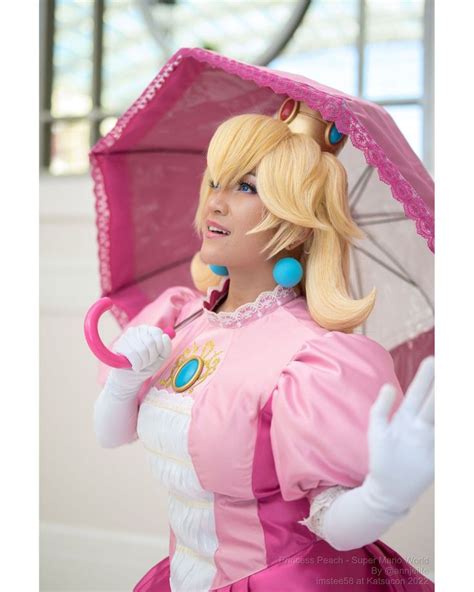 Princess Peach from Super Mario World Portrayed by @annjelife #Katsucon 2022 Hall Shots # ...